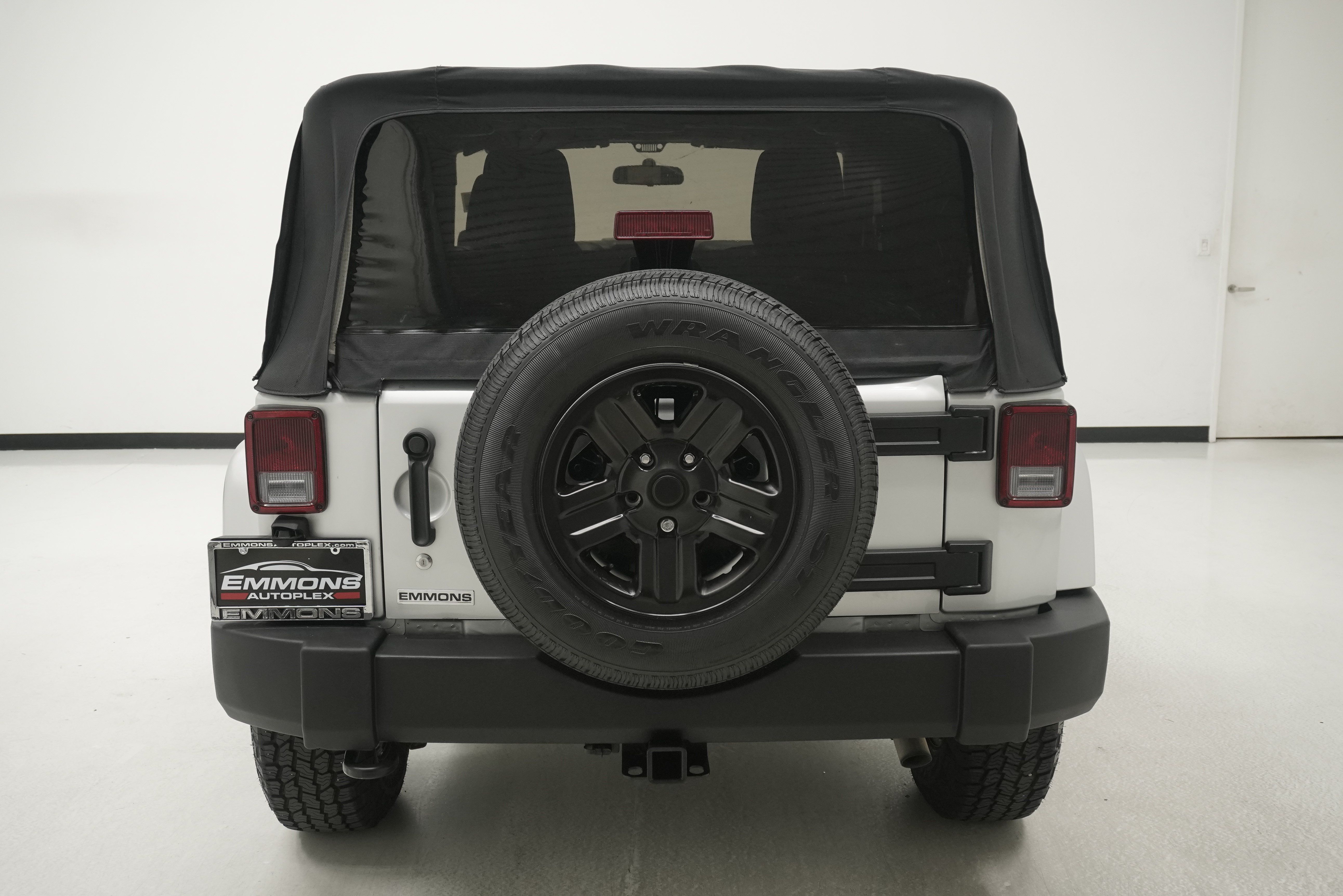 Used 2012 Jeep Wrangler Sport AWD/4WD image 5