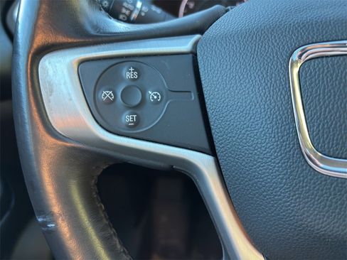 Used 2018 GMC Acadia SLT image 26