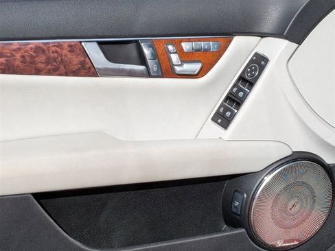 Used 2011 Mercedes-Benz C 350 Sport image 13