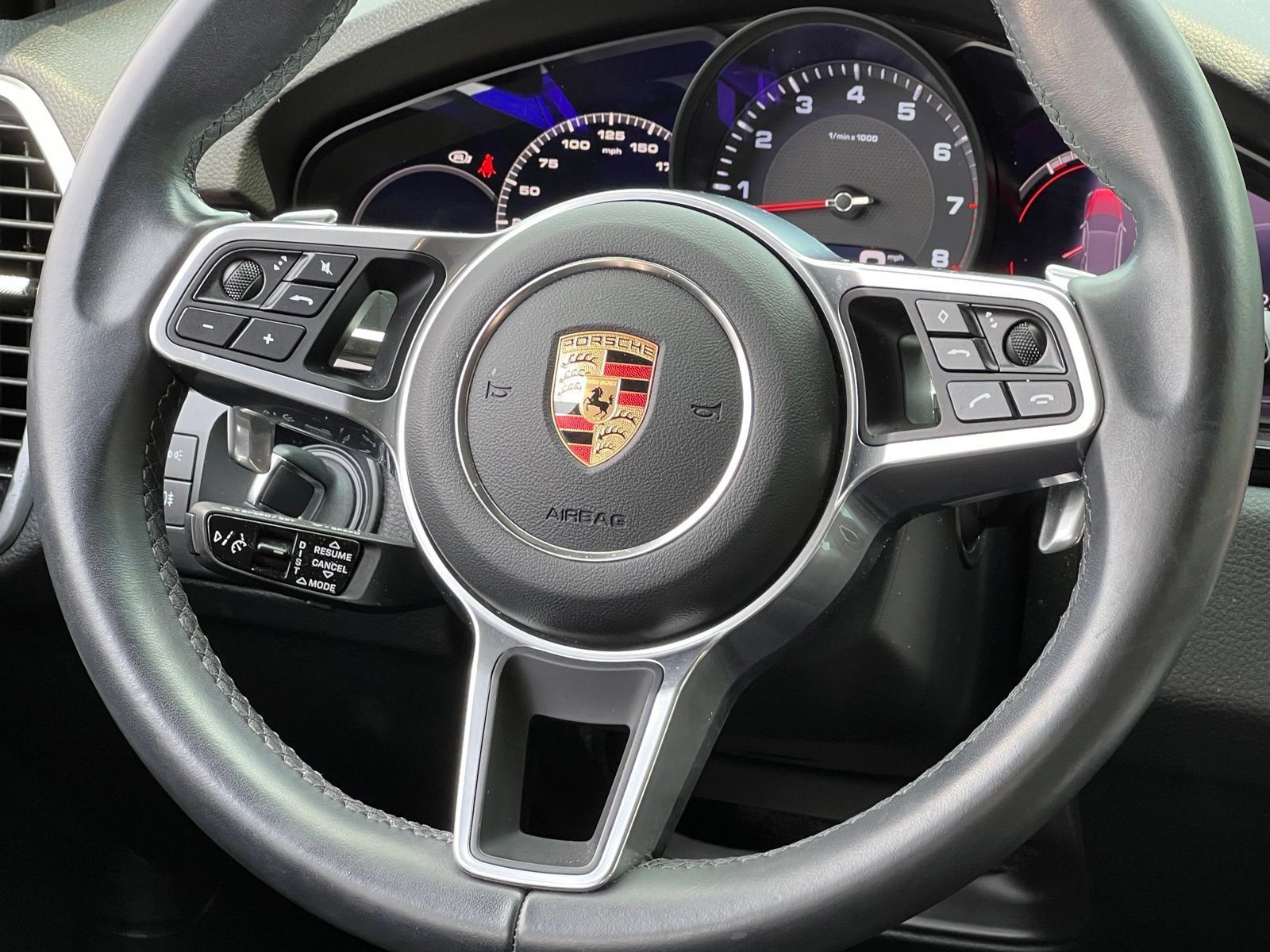 Certified 2023 Porsche Cayenne Platinum Edition AWD/4WD image 23