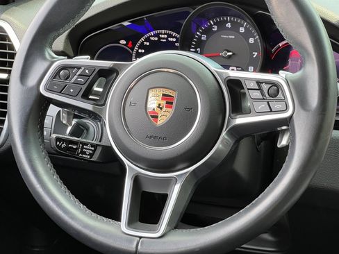 Certified 2023 Porsche Cayenne Platinum Edition AWD/4WD image 23