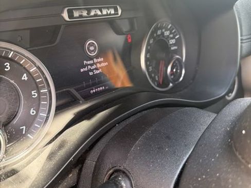 Used 2021 RAM 1500 Laramie AWD/4WD image 17