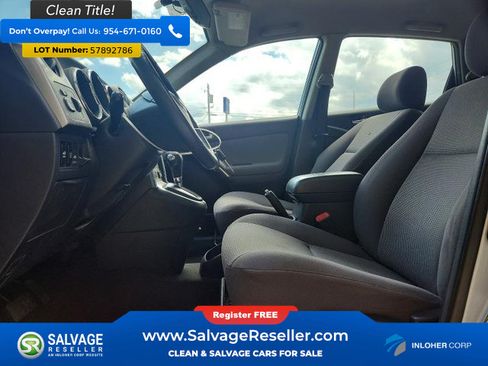Used 2005 Toyota Matrix XR AWD/4WD image 9