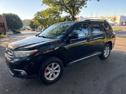Used 2012 Toyota Highlander SE