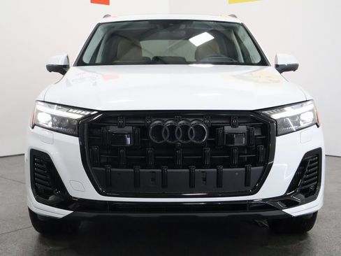 Used 2025 Audi Q7 3.0T Prestige image 7