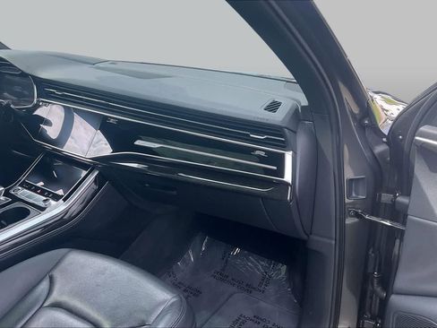 Used 2021 Audi Q7 3.0T Prestige w/ Prestige Package AWD/4WD image 18