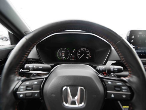 Used 2024 Honda CR-V Sport Touring image 15