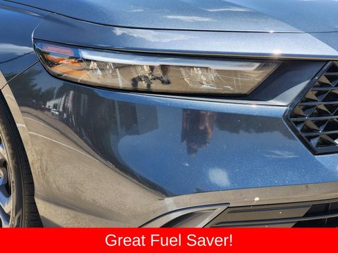 Used 2023 Honda Accord EX image 9