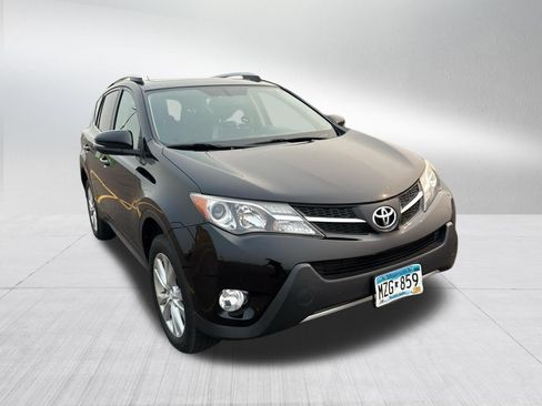 Used 2015 Toyota RAV4 Limited AWD/4WD image 2