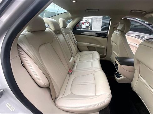 Used 2019 Lincoln MKZ Premiere FWD image 25