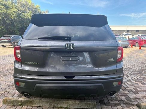 Used 2019 Honda Passport Sport image 3