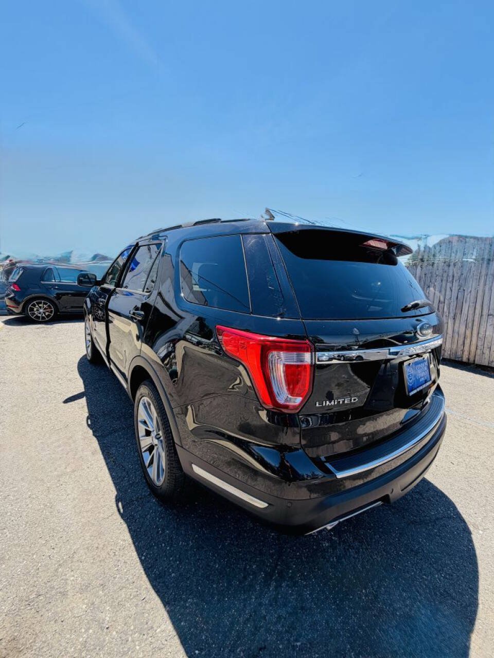 Used 2018 Ford Explorer Limited AWD/4WD image 3