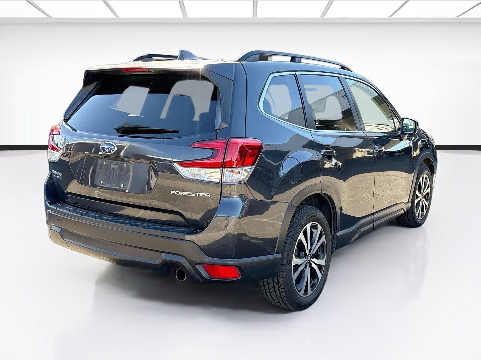 Used 2019 Subaru Forester Limited AWD/4WD image 4