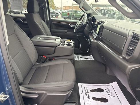 Used 2024 Chevrolet Silverado 1500 LT image 9