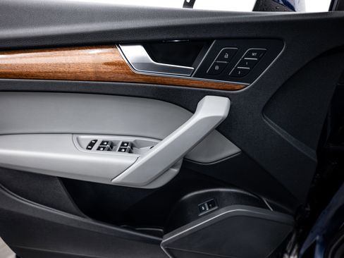 Certified 2022 Audi Q5 2.0T Premium w/ Convenience Package image 14