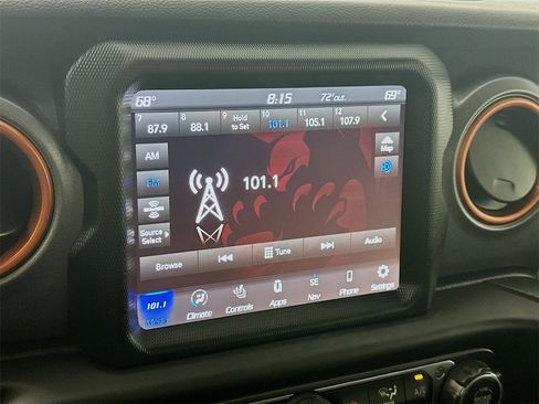 Used 2023 Jeep Gladiator Mojave w/ Cold Weather Group image 17