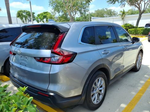 Used 2025 Honda CR-V EX-L image 8