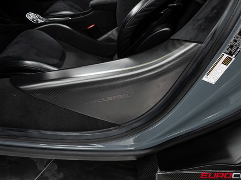 Used 2019 McLaren 600LT RWD image 50