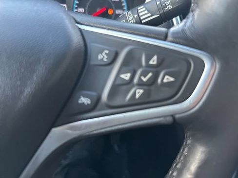 Used 2018 Chevrolet Equinox LT image 16