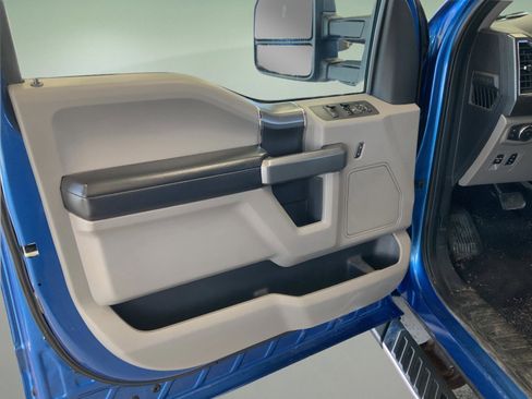 Used 2016 Ford F150 XLT w/ Equipment Group 302A Luxury image 24