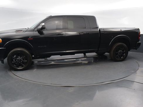 Used 2020 RAM 2500 Limited image 2