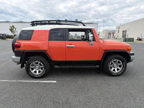 Used 2014 Toyota FJ Cruiser 4WD w/ Upgrade Package image 6