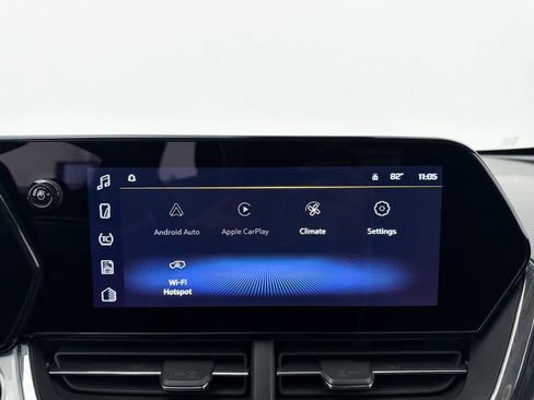 Used 2025 Chevrolet Trax LT w/ LT Convenience Package FWD image 20