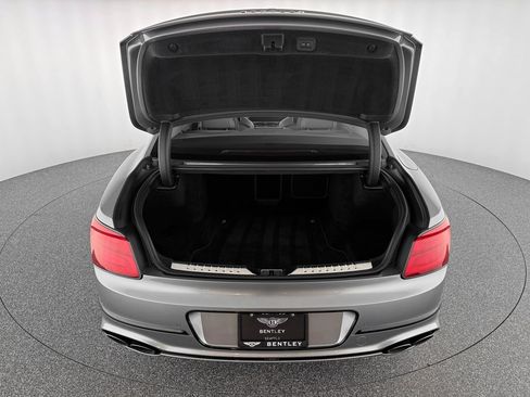 Used 2023 Bentley Flying Spur Azure image 39