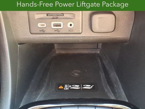 Certified 2020 Buick Encore GX Essence w/ Experience Buick Package AWD/4WD image 23