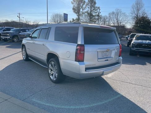 Used 2019 Chevrolet Suburban Premier image 6