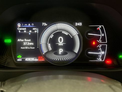 Used 2019 Lexus UX 250h w/ Premium Package AWD/4WD image 13