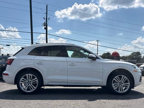 Used 2018 Audi Q5 2.0T Premium Plus w/ Premium Plus Package AWD/4WD image 6
