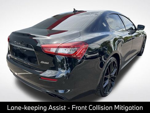 Used 2019 Maserati Ghibli RWD image 11