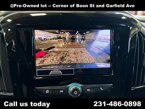 Used 2020 Chevrolet Traverse LS AWD/4WD image 23