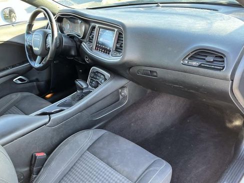 Used 2019 Dodge Challenger SXT w/ Driver Convenience Group image 20