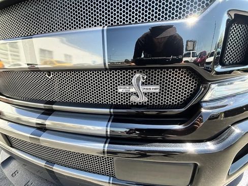 Used 2019 Ford F150 Lariat w/ Equipment Group 502A Luxury AWD/4WD image 15