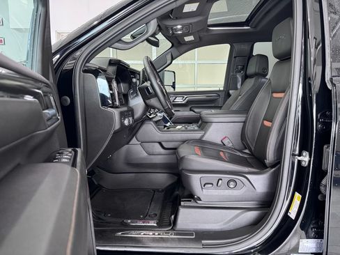 Certified 2024 GMC Sierra 2500 AT4 w/ AT4 Preferred Package AWD/4WD image 11