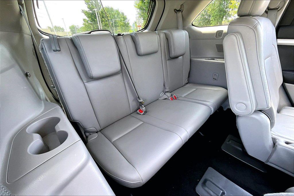 Used 2017 Toyota Highlander XLE AWD/4WD image 33