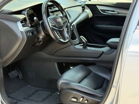 Used 2019 Cadillac XT5 Premium Luxury AWD/4WD image 5