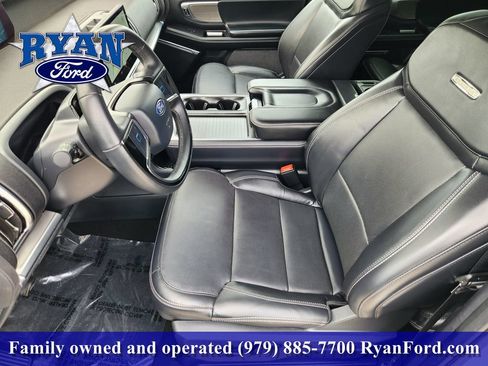 Certified 2025 Ford Expedition Max Platinum AWD/4WD image 9