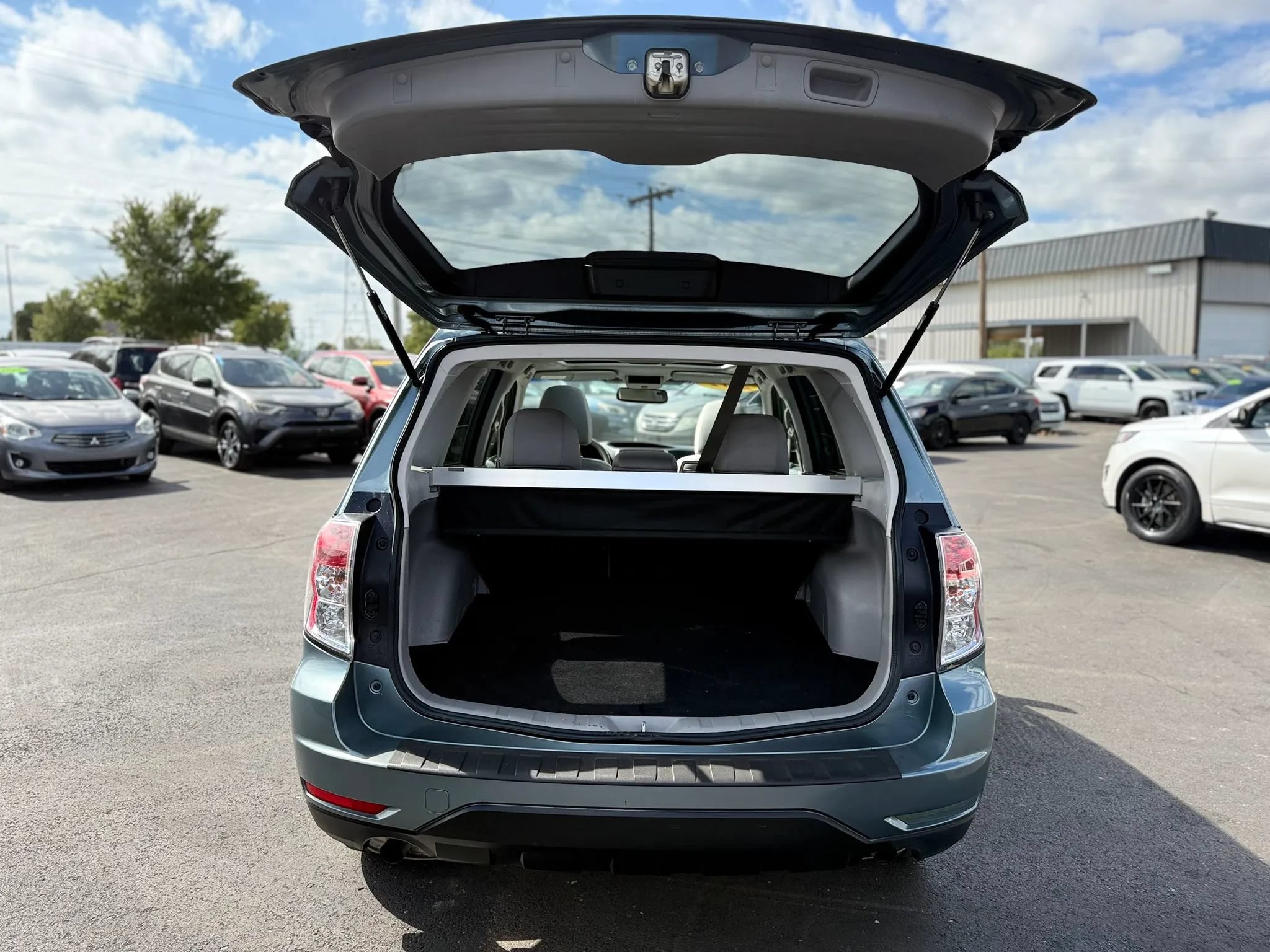 Used 2012 Subaru Forester 2.5X Premium w/ Popular Pkg 2 AWD/4WD image 32