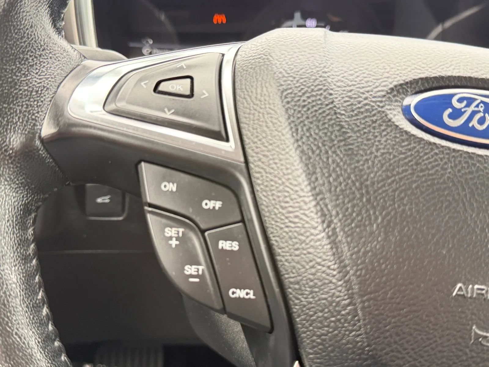Used 2017 Ford Fusion SE w/ Equipment Group 601A FWD image 28