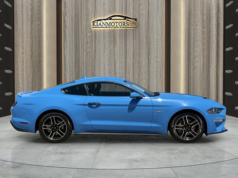 Used 2022 Ford Mustang GT Premium RWD image 4