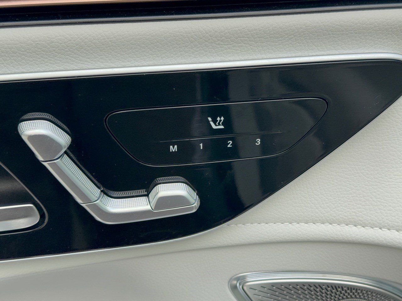 Certified 2023 Mercedes-Benz EQE 350+ SUV image 16