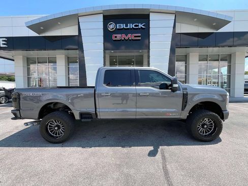 Used 2024 Ford F250 Lariat w/ Lariat Ultimate Package AWD/4WD image 2