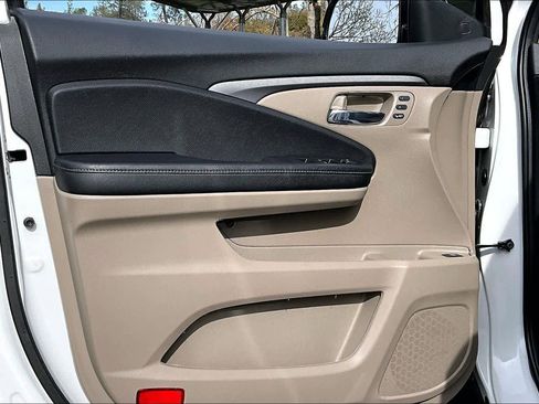 Used 2023 Honda Ridgeline RTL image 21