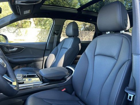 Certified 2025 Audi Q7 3.0T Premium Plus w/ Premium Plus Package image 17