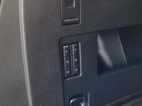 Used 2018 Ford Expedition Max Platinum AWD/4WD image 28