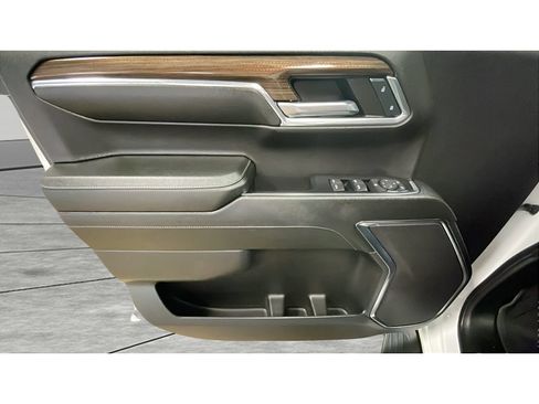 Used 2024 Chevrolet Silverado 1500 LT w/ Convenience Package II AWD/4WD image 10