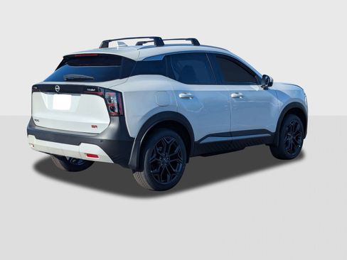 New 2025 Nissan Kicks SR image 6